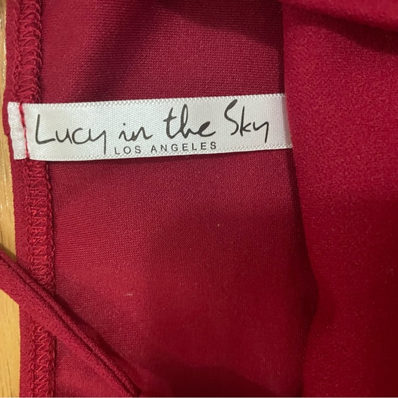 Lucy in the sky mini dress in res/burgundy color size XS!!good for hoco or event - Picture 2 of 4